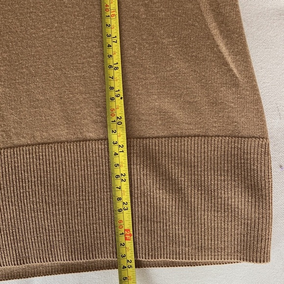 Victor Alfaro 100% wool tan classic v-neck sweater buttons at wrist - Picture 14 of 15